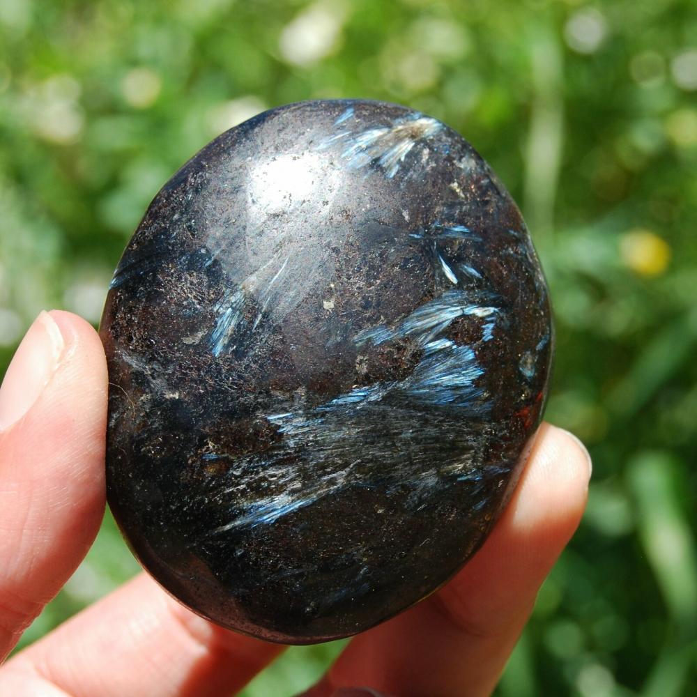 Arfvedsonite Meaning and Spiritual Properties